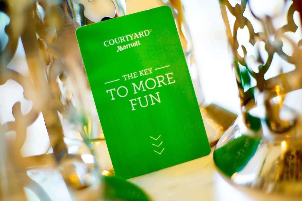 Courtyard By Marriott Agra Ξενοδοχείο Εξωτερικό φωτογραφία A Marriott Bonvoy card