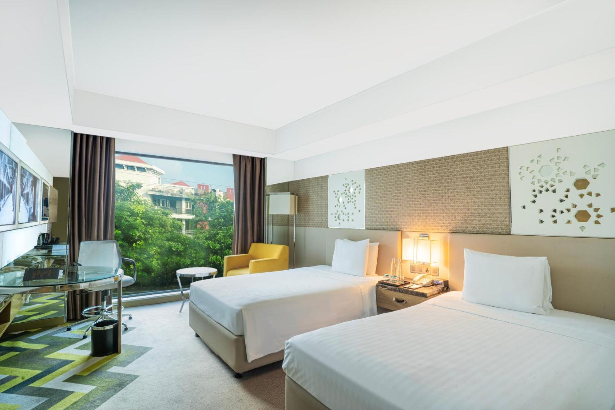 Courtyard By Marriott Agra Ξενοδοχείο Εξωτερικό φωτογραφία Deluxe Room